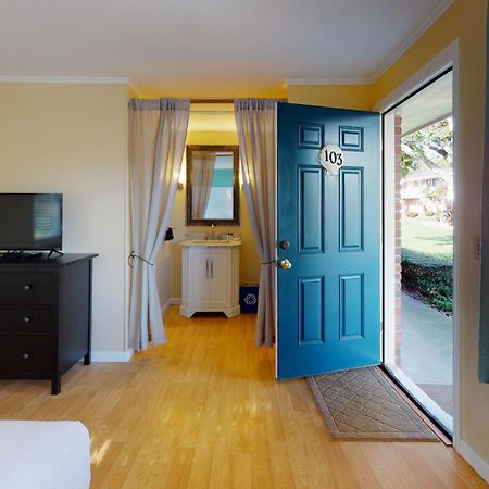 Breezeway Boutique Hotel ウェスタリー エクステリア 写真